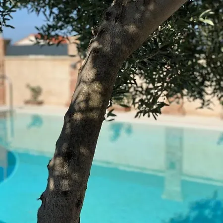 Vila Stalla Kastel Stari